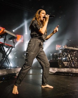 Tove Lo feet photo thumbnail