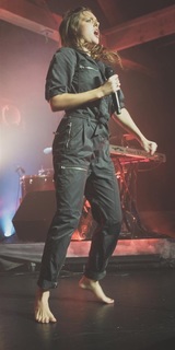 Tove Lo feet photo thumbnail