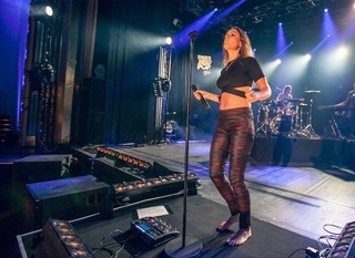 Tove Lo feet photo thumbnail