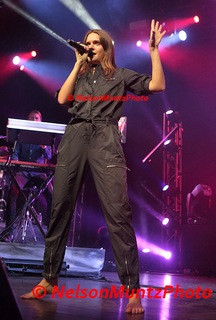 Tove Lo feet photo thumbnail