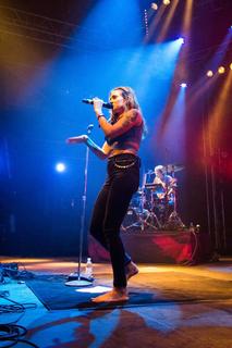 Tove Lo feet photo thumbnail