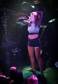 Tove Lo feet photo thumbnail