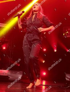 Tove Lo feet photo thumbnail