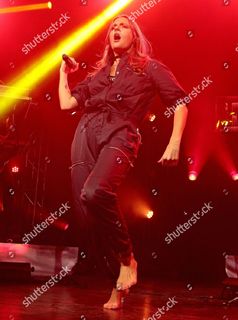 Tove Lo feet photo thumbnail