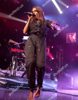 Tove Lo feet photo thumbnail