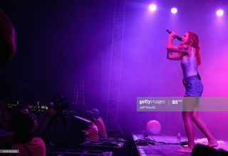 Tove Lo feet photo thumbnail