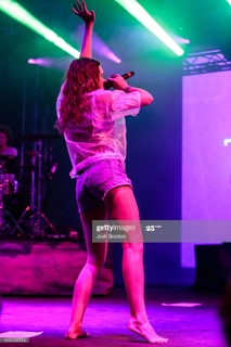 Tove Lo feet photo thumbnail