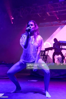 Tove Lo feet photo thumbnail