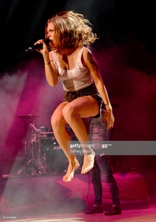 Tove Lo feet photo thumbnail