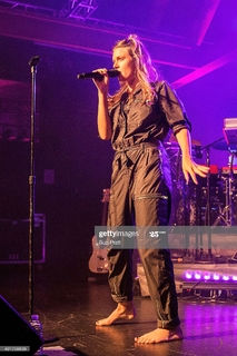 Tove Lo feet photo thumbnail