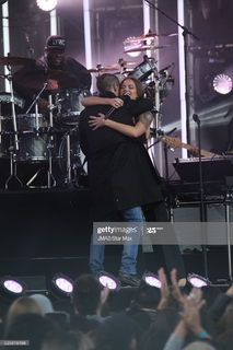 Tove Lo feet photo thumbnail