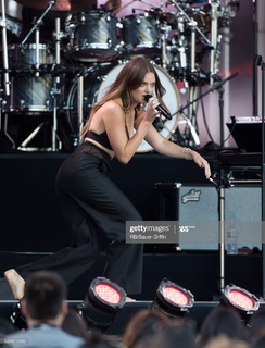 Tove Lo feet photo thumbnail
