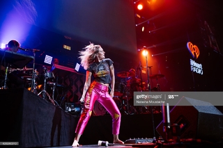 Tove Lo feet photo thumbnail