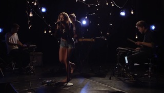 Tove Lo feet photo thumbnail