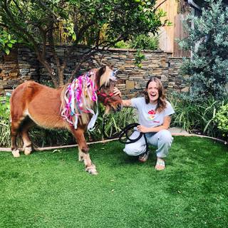 Tove Lo feet photo thumbnail