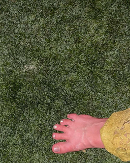 Tove Lo feet photo thumbnail