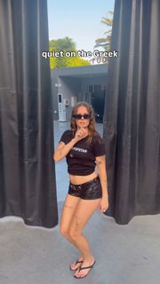 Tove Lo feet photo 1