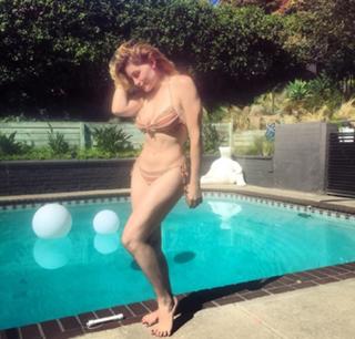 Trace Lysette feet photo 2