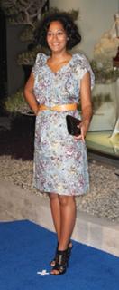 Tracee Ellis Ross feet photo thumbnail