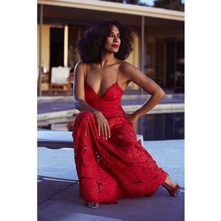 Tracee Ellis Ross feet photo thumbnail