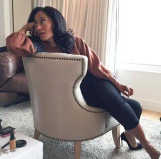 Tracee Ellis Ross feet photo thumbnail