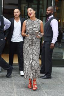 Tracee Ellis Ross feet photo thumbnail