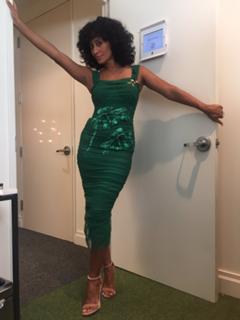 Tracee Ellis Ross feet photo thumbnail