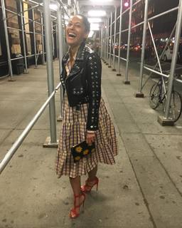 Tracee Ellis Ross feet photo thumbnail