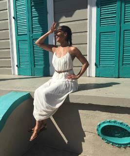 Tracee Ellis Ross feet photo thumbnail