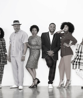 Tracee Ellis Ross feet photo thumbnail