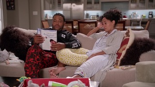 Tracee Ellis Ross feet photo thumbnail