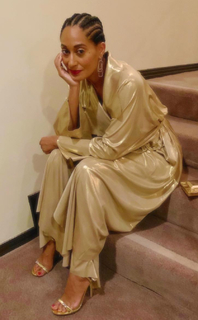Tracee Ellis Ross feet photo thumbnail