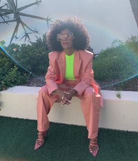 Tracee Ellis Ross feet photo thumbnail
