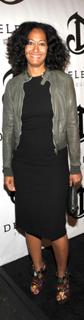 Tracee Ellis Ross feet photo thumbnail