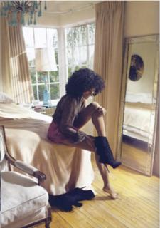 Tracee Ellis Ross feet photo thumbnail
