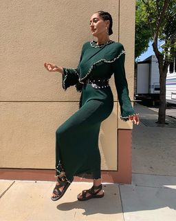 Tracee Ellis Ross feet photo thumbnail