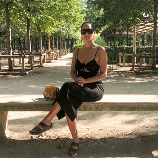 Tracee Ellis Ross feet photo thumbnail