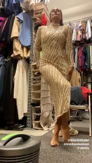 Tracee Ellis Ross feet photo thumbnail