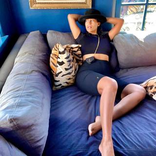 Tracee Ellis Ross feet photo thumbnail