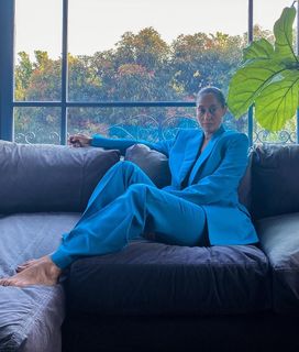 Tracee Ellis Ross feet photo thumbnail