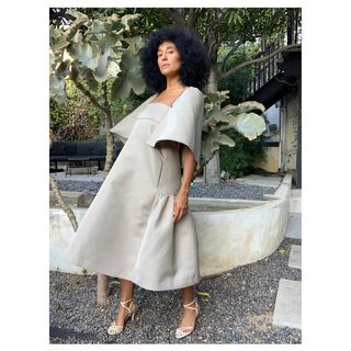Tracee Ellis Ross feet photo thumbnail