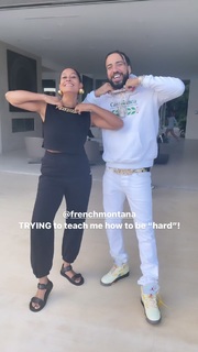 Tracee Ellis Ross feet photo thumbnail