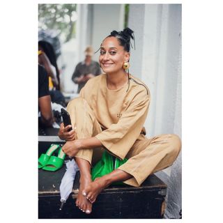 Tracee Ellis Ross feet photo thumbnail