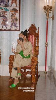 Tracee Ellis Ross feet photo thumbnail