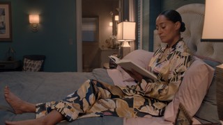 Tracee Ellis Ross feet photo thumbnail