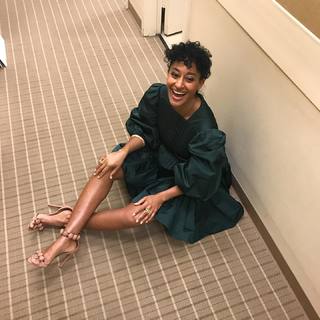 Tracee Ellis Ross feet photo thumbnail