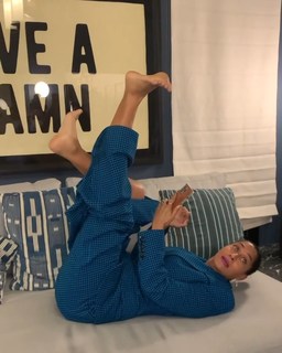 Tracee Ellis Ross feet photo thumbnail