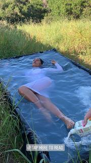 Tracee Ellis Ross feet photo thumbnail