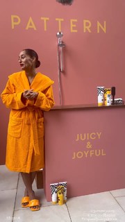 Tracee Ellis Ross feet photo thumbnail