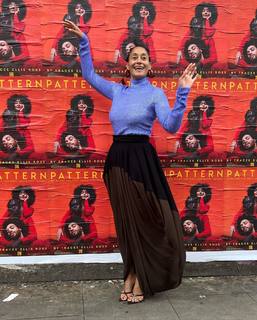 Tracee Ellis Ross feet photo thumbnail